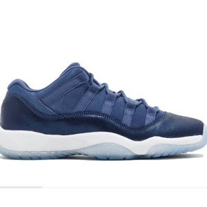 Jordan 11 Retro “Blue Moon”